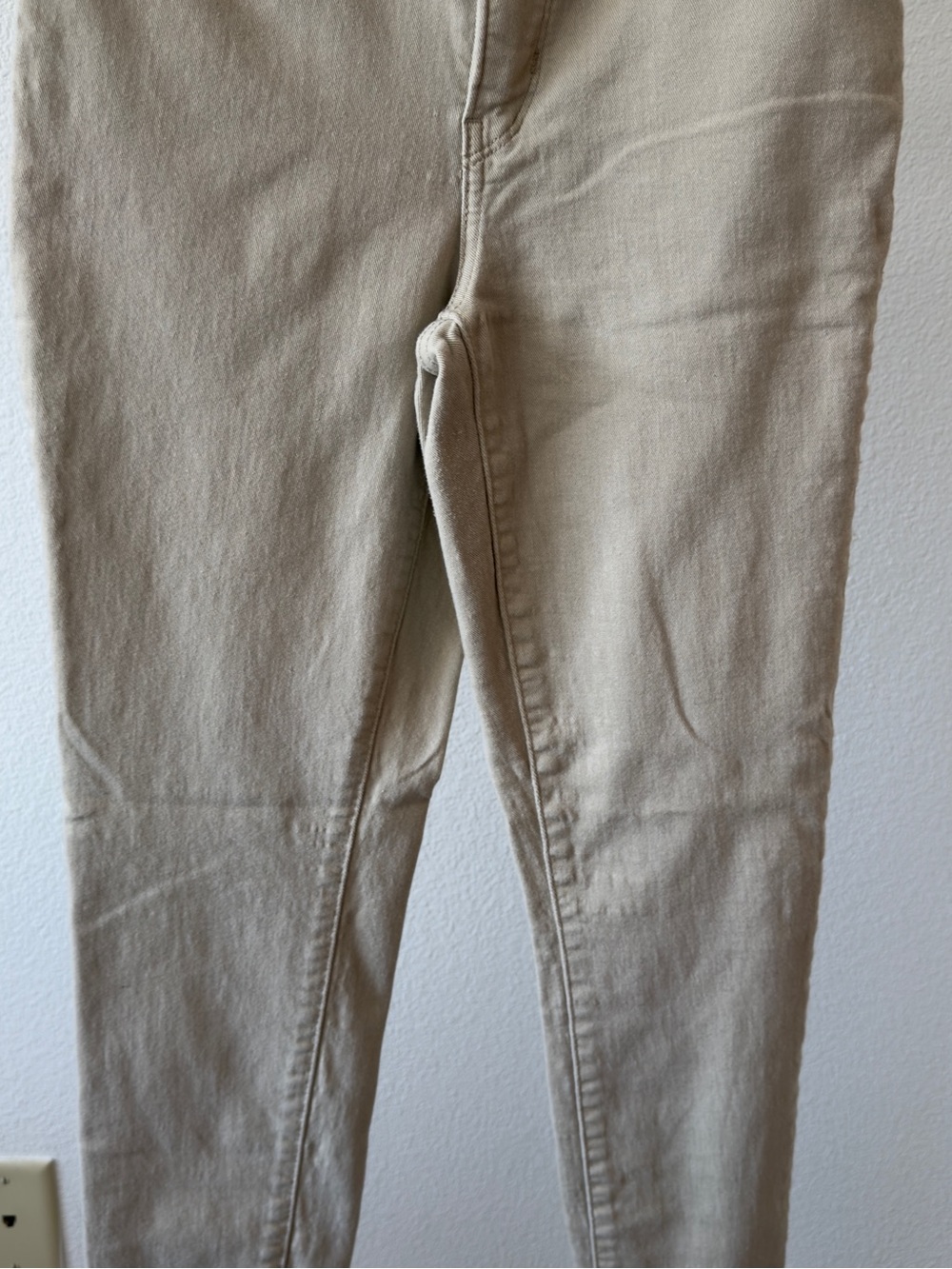 Levi’s 311 Shaping Skinny Jeans Women’s 26 Beige Tan Stretch Pants - Picture 4 of 14